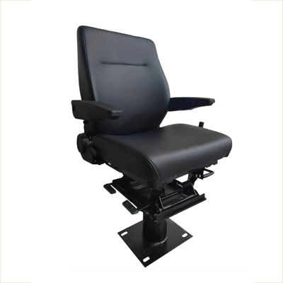 صندلی راننده قطار مترو با چرخش 360 درجه تنظیم شده